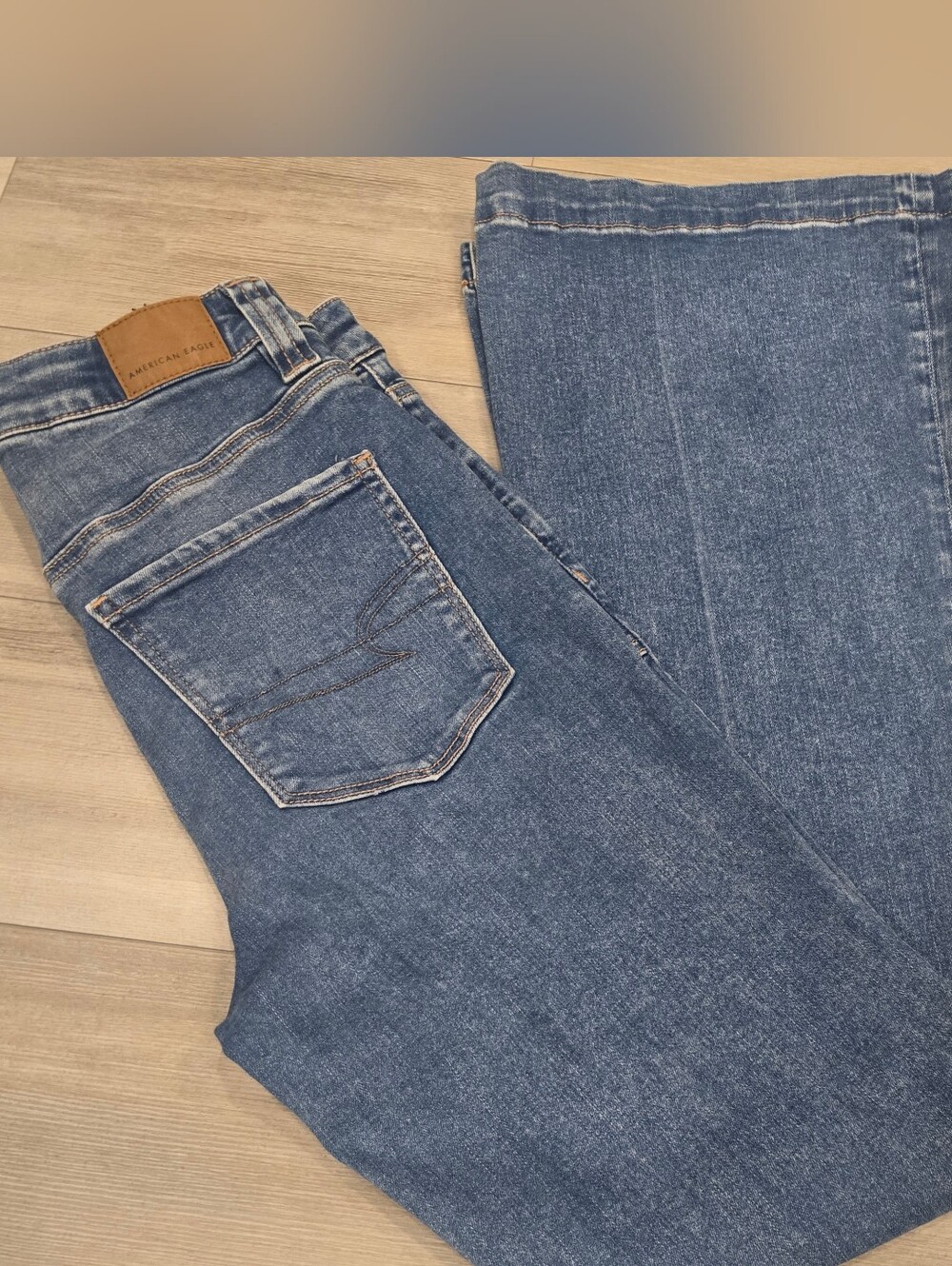 American Eagle Next Level Stretch Flare Jeans Women's Size 28 High Rise Pocket